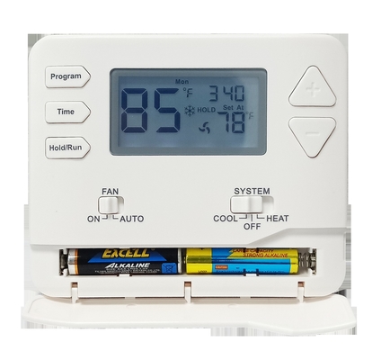 Underfloor Water Heating 7 Day Programmable Thermostat Battery Or 24V Voltage For Hotels
